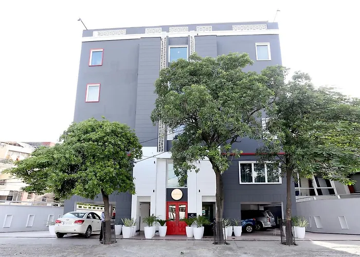 Oyo Townhouse 015 Lajpat Nagar