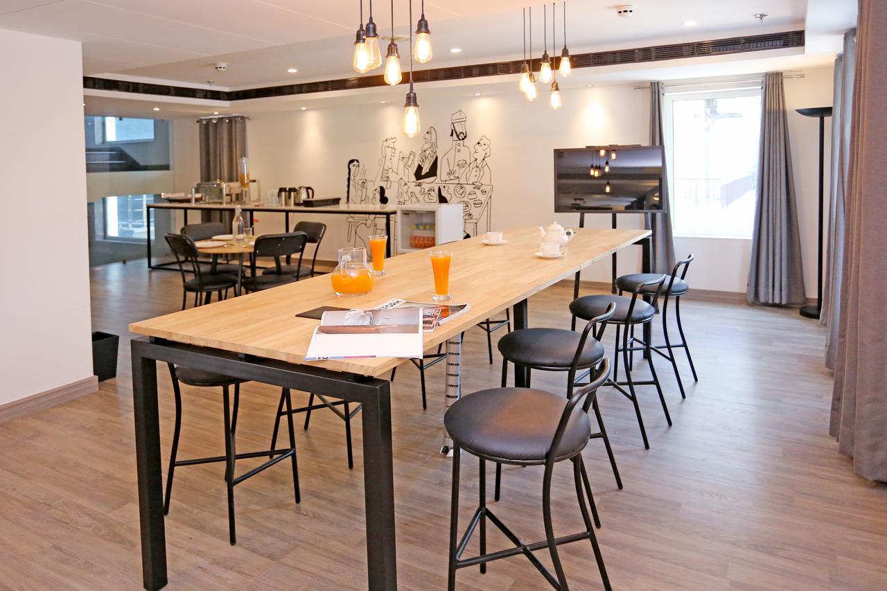 Oyo Townhouse 015 Lajpat Nagar Hotel New Delhi